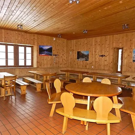 Maison St-pierre Hostel